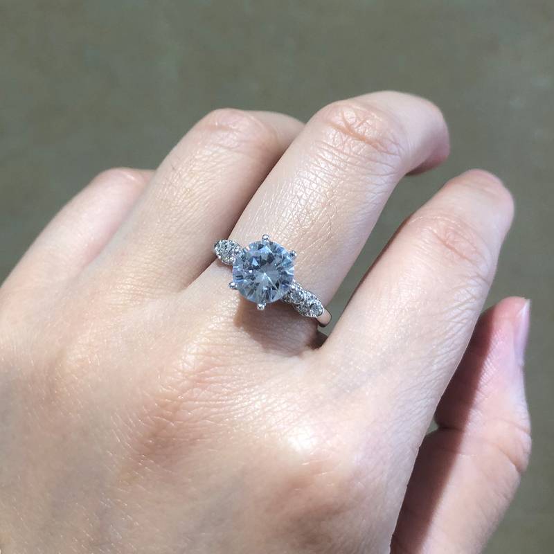 六爪Women's RingS925银镀白金定制选款主石Moissanite2.0ct/副石高碳钻
